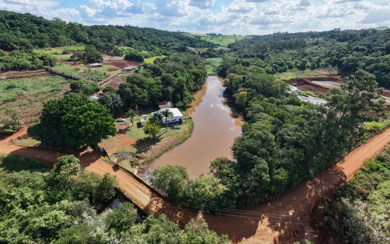 SAMAE anuncia conclusão do desassoreamento da captação do Ribeirão Jacutinga