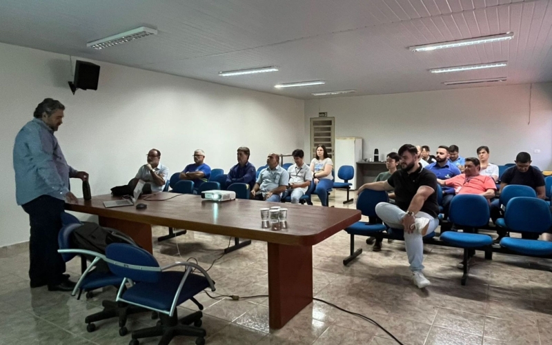 Treinamento sobre procedimentos de acordo com a norma ISO 9001