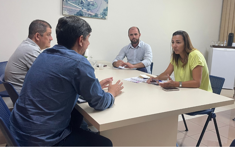 SAMAE realiza reunião com terceirizada para tratar melhorias na coleta de resíduos